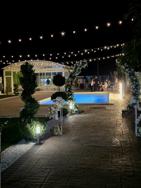 Locatii petreceri si evenimente in aer liber cu piscina, Ilfov-Cernica.